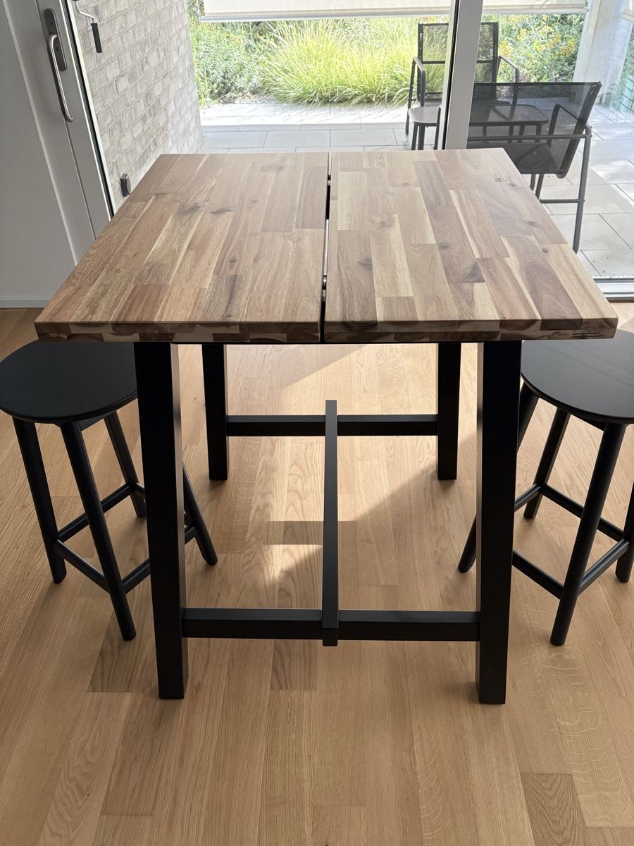 Ikea Tables: Holz-Stehtisch Höhe 92 cm – Neuf (Voir description) à Kloten par Flower_007