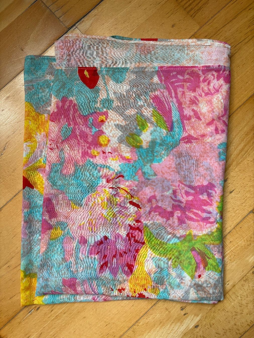 Codello Foulard & Sciarpe: 2 Stola Codello / 1 Stola Beck Söndergaard – Usato da Wangen ZH venduto da Mahmood11 1