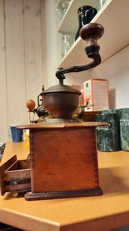 Elettrodomestici da cucina: Kaffee Handmühle um 1900 – Usato da Boltigen venduto da tho_vhj6 1