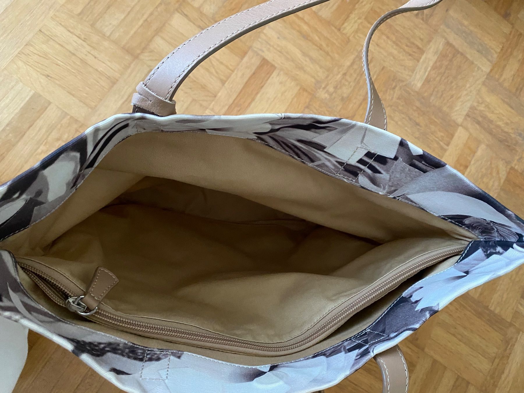 Escada Borse da donna: NEUE Original Escada Handtasche – Nuovo (secondo la descrizione) da Siebnen venduto da mel_b_789 3