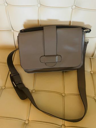 Saddlebag Windsor Taupe, top Zustand