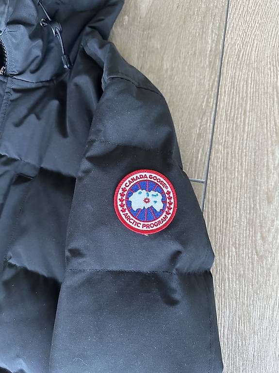 Canada Goose Giacche: Neue Canada Goose Carson Parka, schwarz, Grösse L – Nuovo (secondo la descrizione) da Hünenberg venduto da darothsda 1