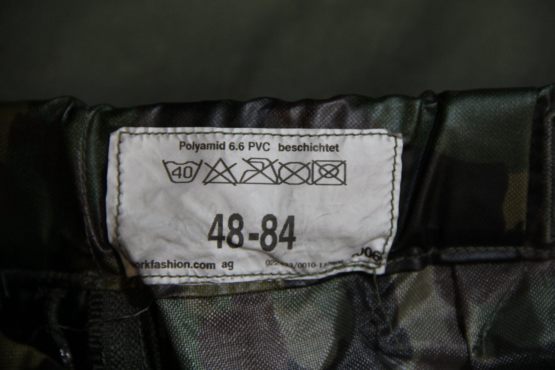 Schweizer Armee Uniformen: Regenhose TAZ 90 Schweizer Armee, Grösse 48/84 – Gebraucht aus Belp von Tomsek 2