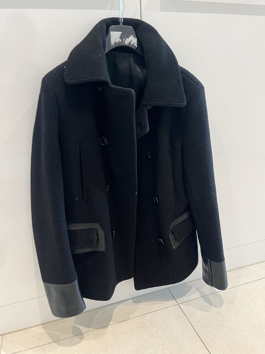 Sandro Jacken: Designer Sandro Jacke – Gebraucht aus Zug von Astraion200