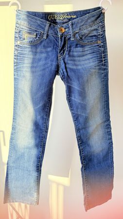 Guess Jeans Damen Jeans Grösse 27 blauer Denim guter Zustand