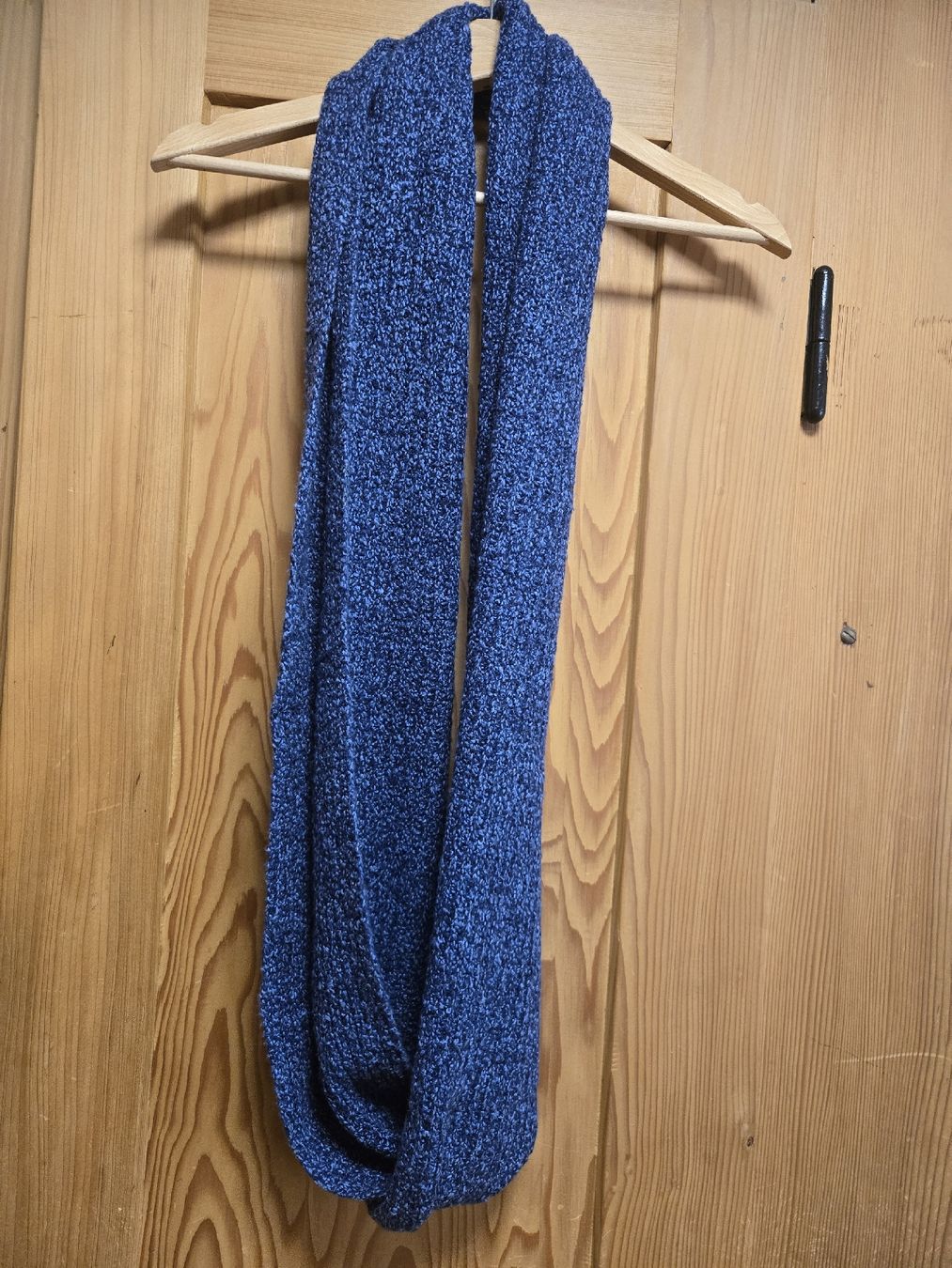 Gant Foulard & Sciarpe: Warmer Winterschal Loop-Schal GANT blau kuschelig – Usato da Zürich venduto da Deesay 1