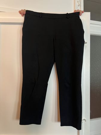 Schicke, schwarze Damen Hose, Grösse 44, Top Zustand!