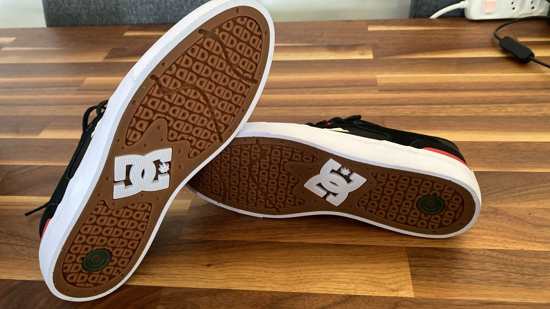 DC shoes Scarpe da uomo: DC Schuhe Grösse 41 – Nuovo (secondo la descrizione) da Zürich venduto da drummergirl98 2
