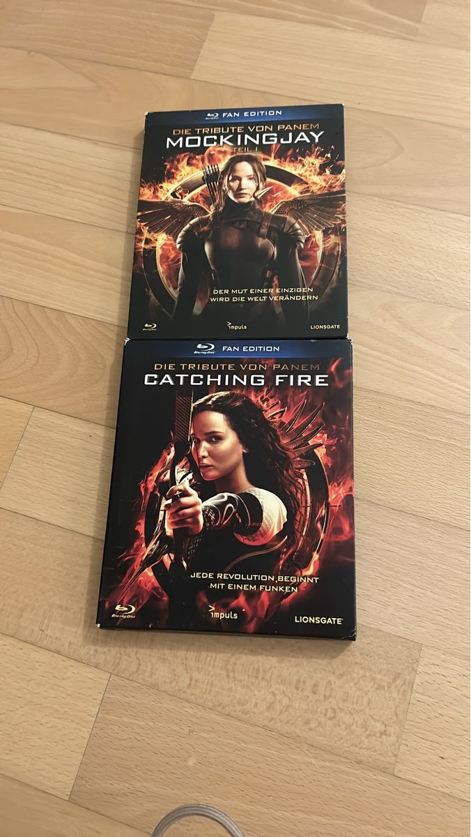 Tutti i DVDs: Die Tribute von Panem - Catching Fire & Mockingjay – Usato da Vaduz venduto da Snooki6