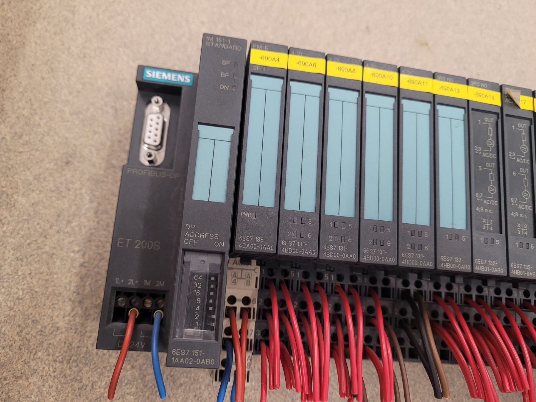 Siemens Componenti elettronici: Siemens SPS ET 200S – Usato da Vitznau venduto da Vitznau84 8