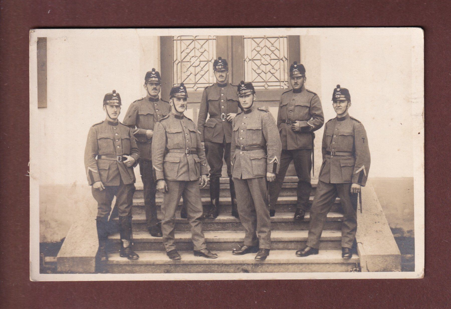 Cartes postales: Foto - SOLDAT // petit pli d'angle // – D'occasion à Pully par nicecards-shop