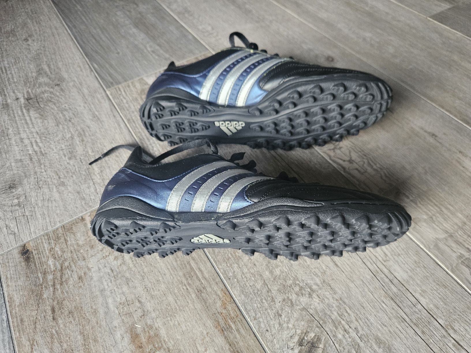 Adidas Scarpe da uomo: Fussballschuhe Gr.46 – Usato da Mühlethurnen venduto da Kurt74 1