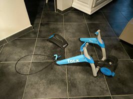 Garmin Tacx Boost Rollentrainer + Trainingsreifen + Achse