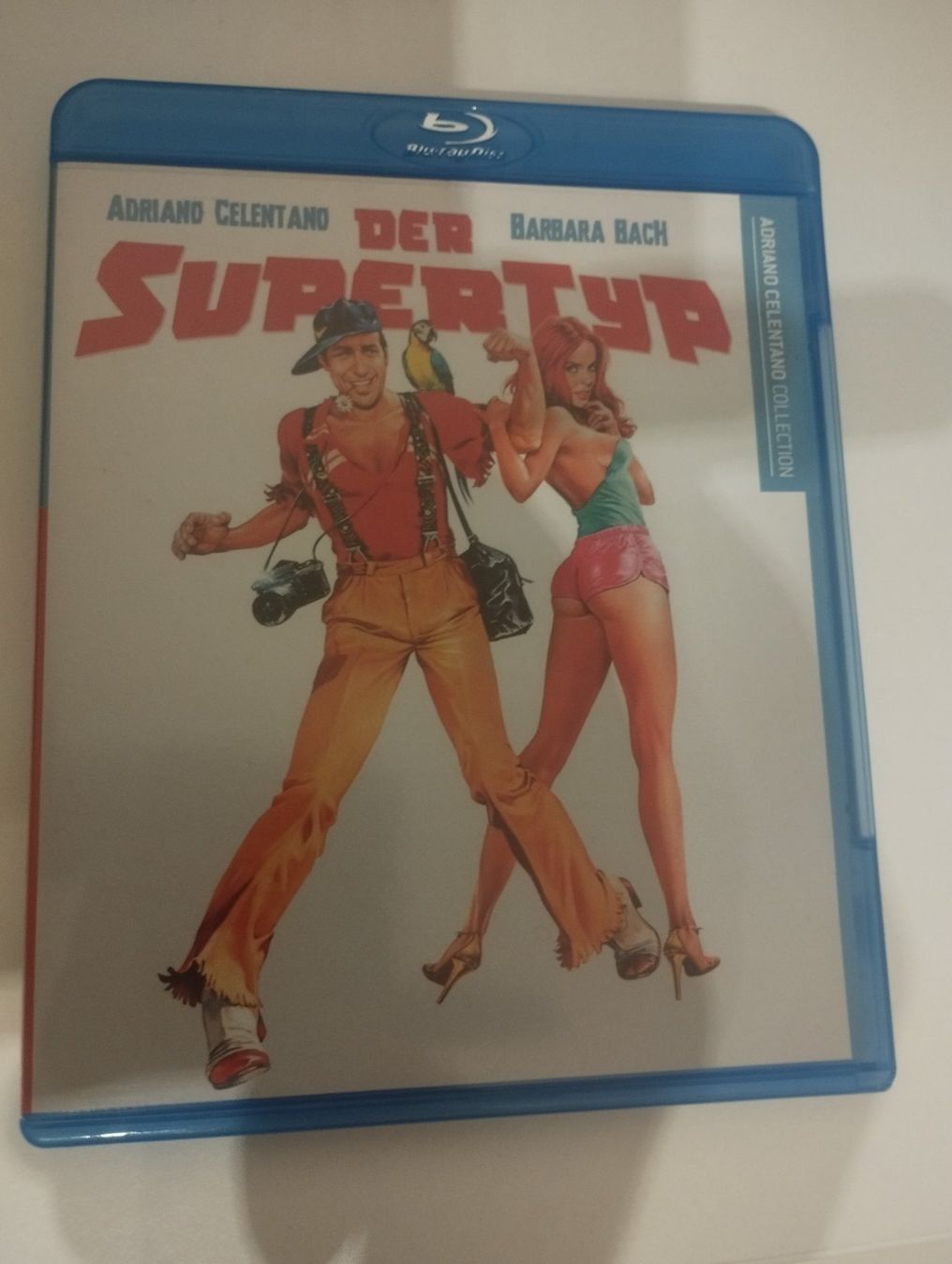 Tutti i DVDs: Der Super Typ Adriano Celentano Barbara Bach – Usato da Steffisburg venduto da AutoFiat