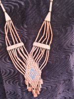 Steinkette wie Korallen in Lachsfarben tribal, ca, 62 cm