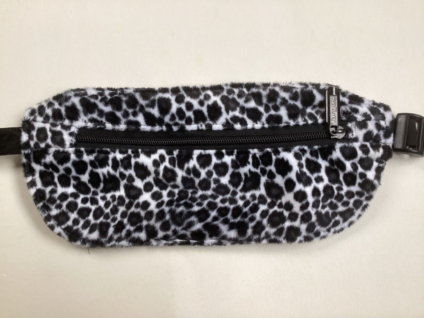 Borse da donna: Trendige Gürteltasche mit Tiermuster, neu – Nuovo (secondo la descrizione) da Muttenz venduto da bar_ws7n