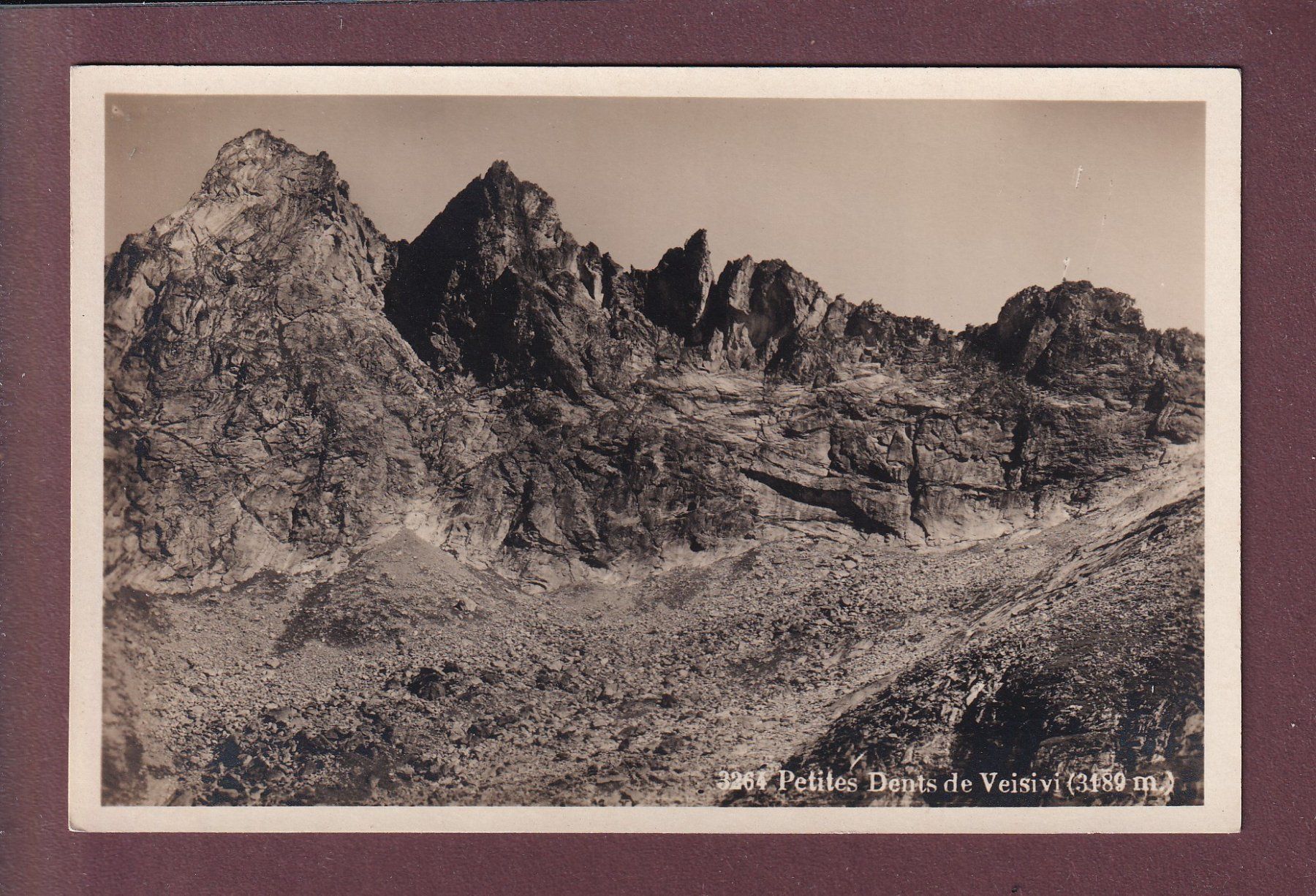 Cartoline postali: Petites Dents de VEISIVI – Usato da Pully venduto da nicecards