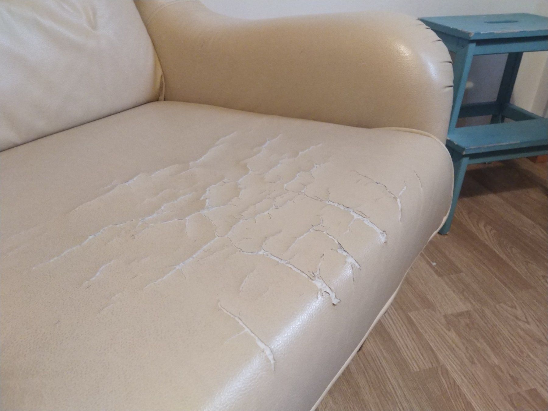 Poltrone: Ohrensessel Lederimitat beige gebraucht – Usato da Altdorf UR venduto da aeren0309 2