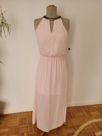 schönes Maxikleid mit Rückenausschnitt (neu)