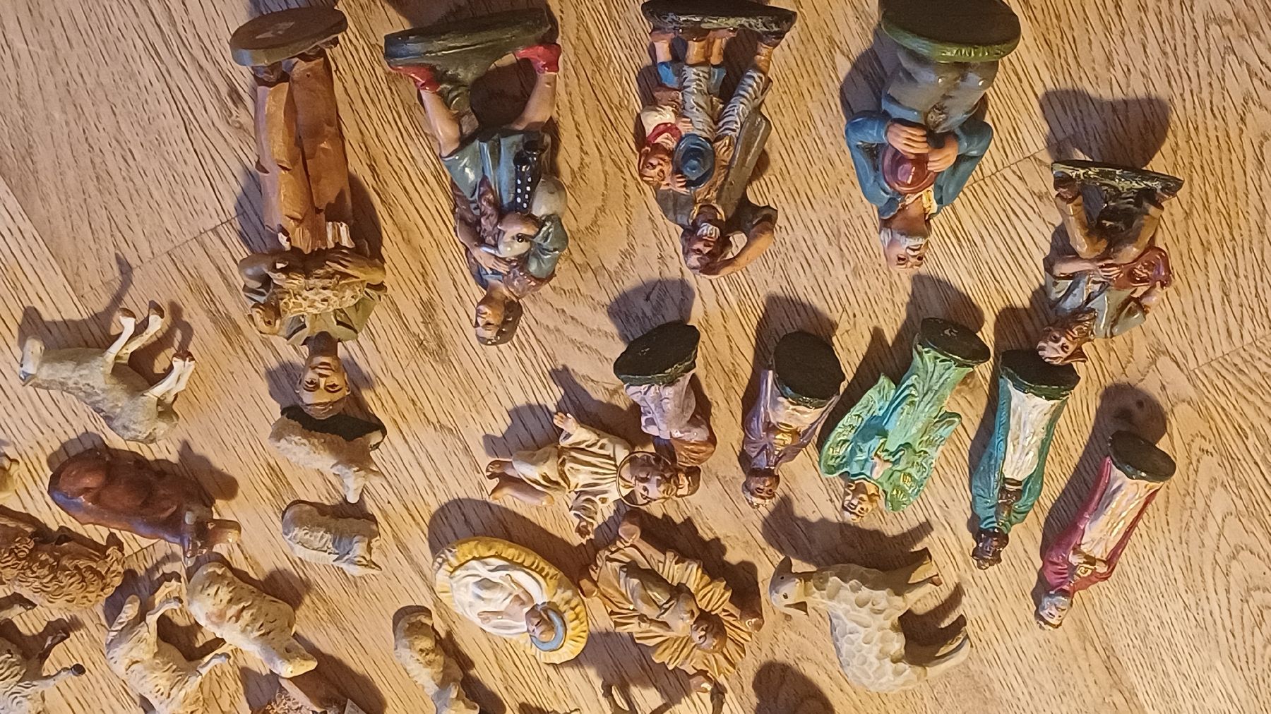 Statuette: 54 Antike Krippenfiguren – Usato da Flawil venduto da Pinkmalibu 7