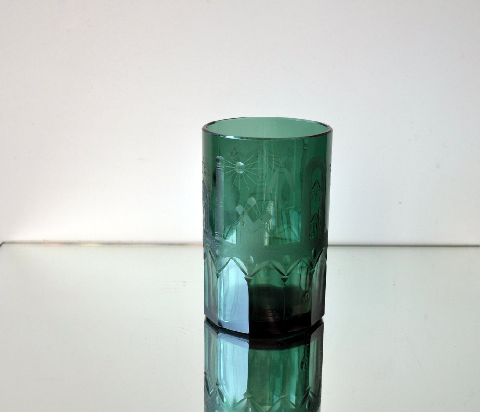 Bicchieri: Antikes FREIMAURER GLAS – Usato da Brunnen venduto da brocundfloh