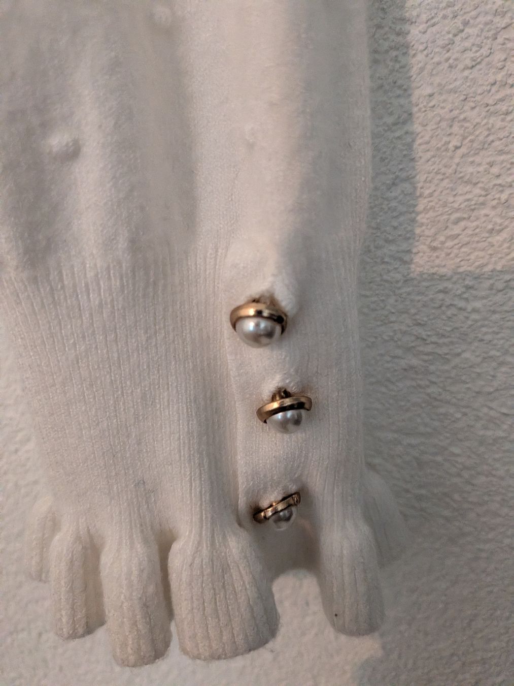 Top: La Petite Etoile White Pullover  – Usato da Morges venduto da dhi_y2qk 2