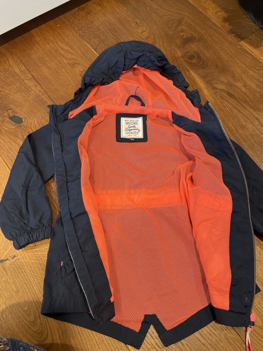 Giacche & Cappotti: Leichte Windjacke 104 – Usato da Sempach venduto da Caranedache 1