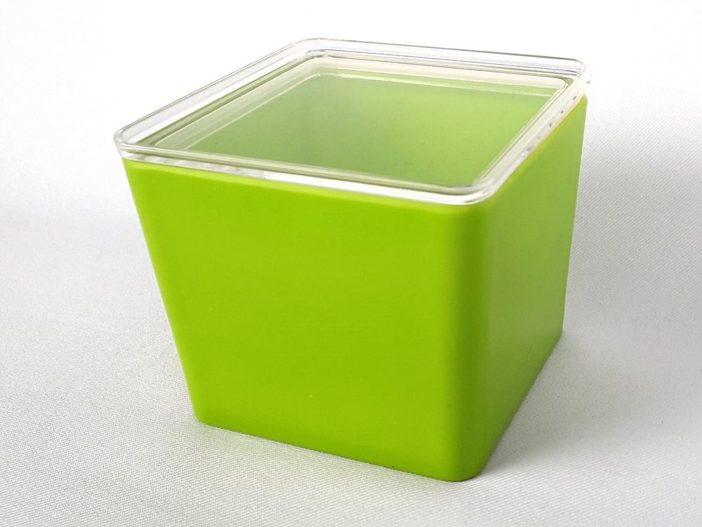 Limonengrüne Aufbewahrungsbox mit Deckel klein
