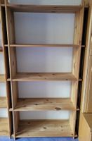 Holzregal