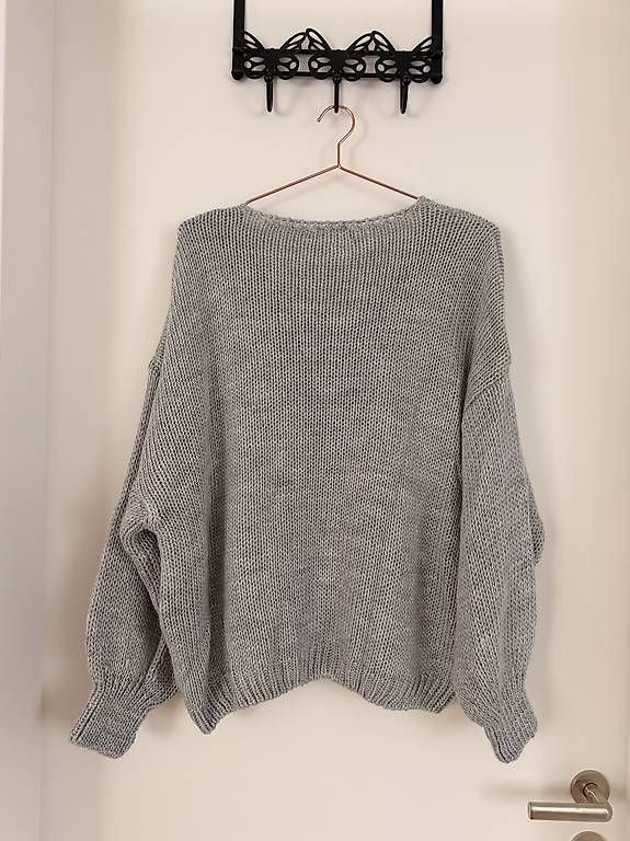 Pullover & Sweatshirts: Marco Di Renzo Strickpullover mit Stern | One Size – Neu (gemäss Beschreibung) aus Wetzikon ZH von Carmensreplay 2
