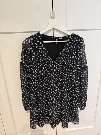 Kleid H&M Blumenmuster schwarz Grösse XS