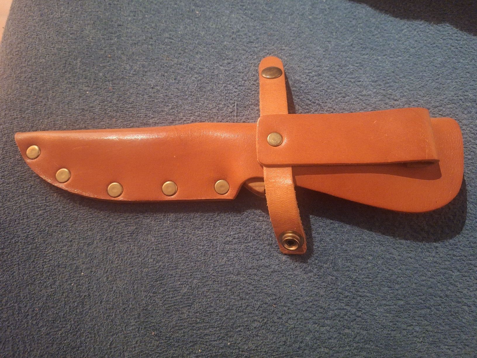 Accessori: Outdoor School Messer mit Halterung – Nuovo (secondo la descrizione) da Willisau venduto da standard39 1