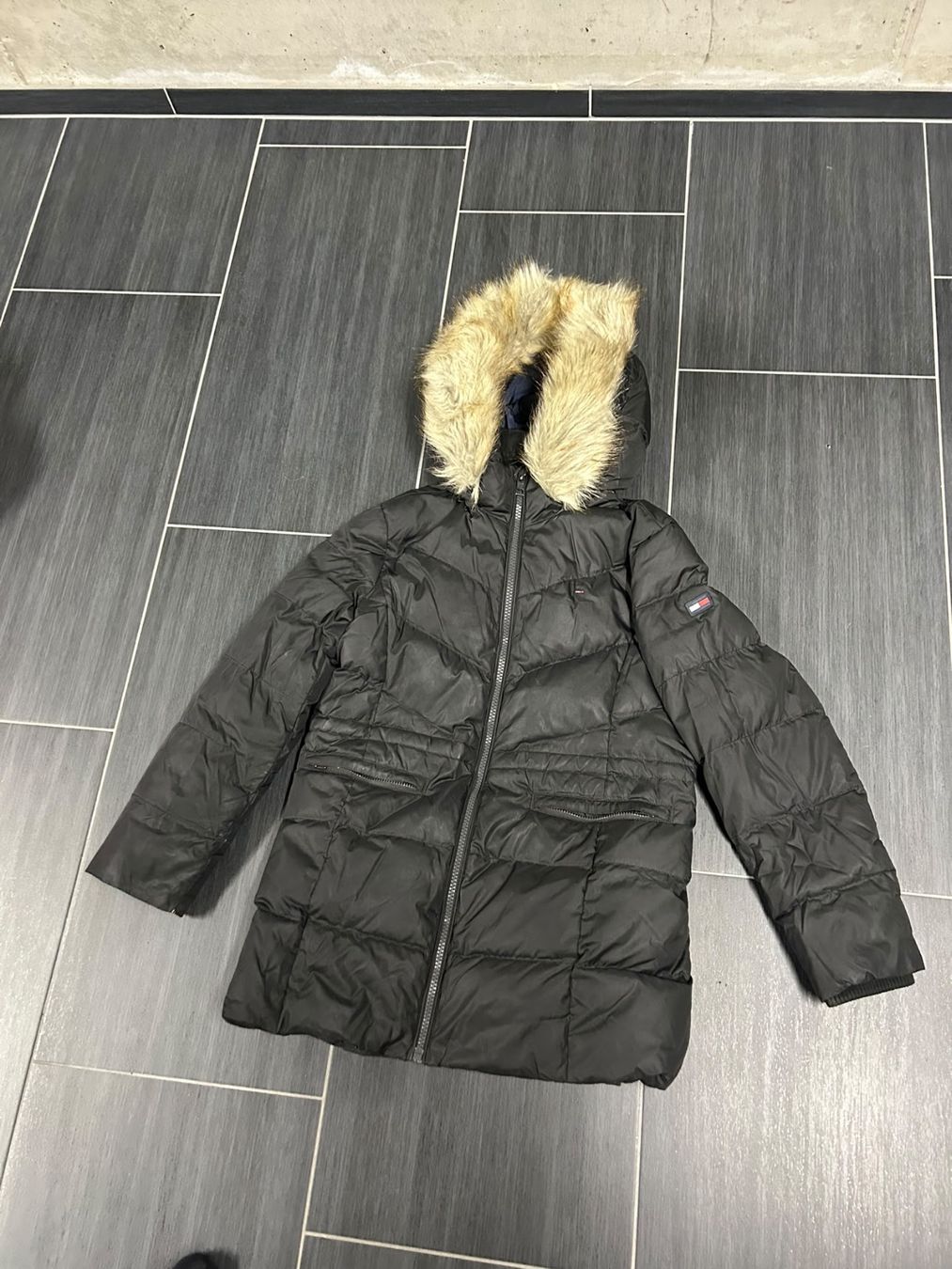 Tommy Hilfiger Giacche & Cappotti: Tommy Hilfiger Daunenjacke – Usato da St. Margrethen SG venduto da Buco1981 1