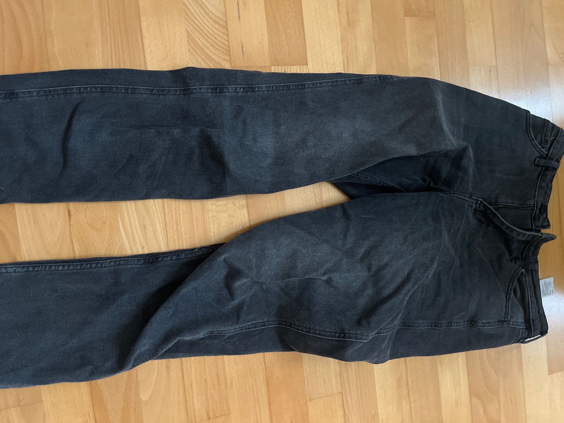 Hollister Jeans: Hollister Mom Jeans – Usato da Bülach venduto da SharonP01