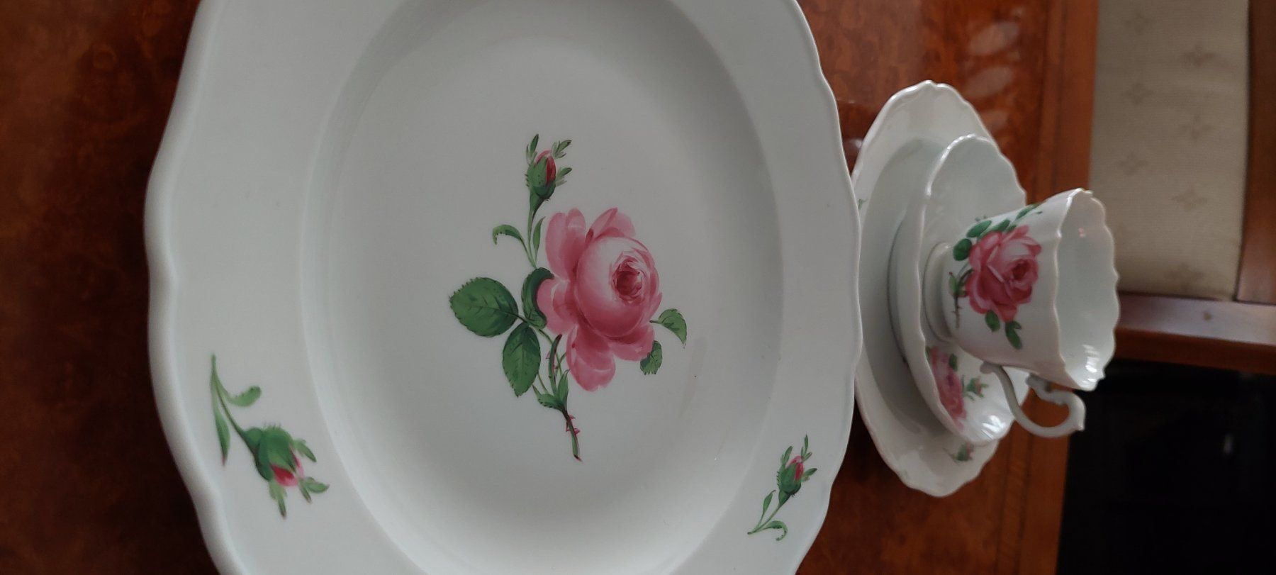 Geschirrsets: Meissen Rote Rose 3 Tlg. Set – Neu (gemäss Beschreibung) aus Urtenen-Schönbühl von Cbuyer 2