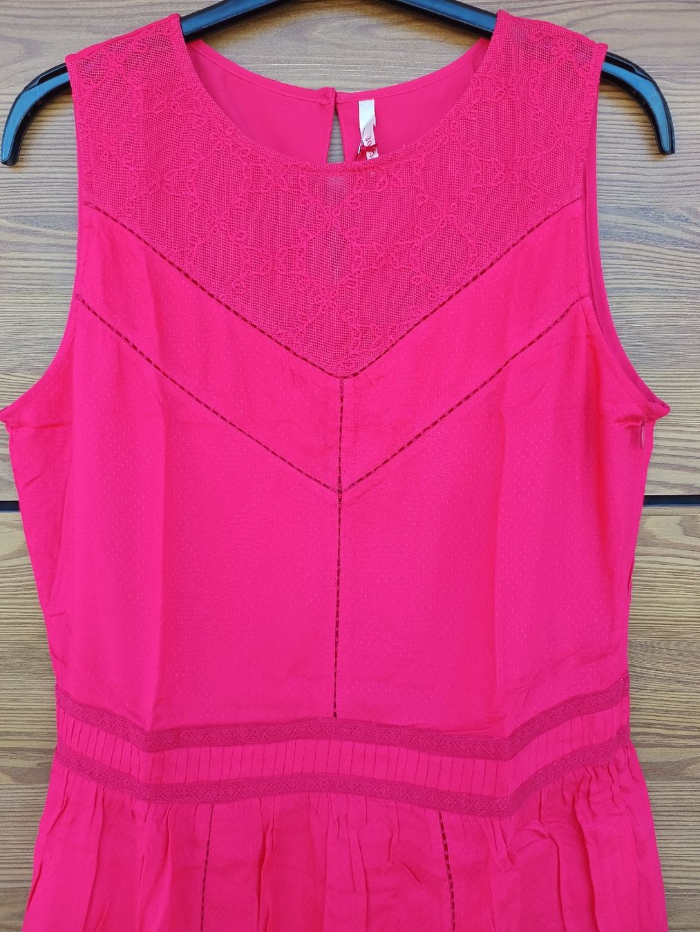 IKKS Vestiti: Robe coton rouge broderie plastron IKKS I-Code T42 – Nuovo e nell'imballaggio originale da Genève venduto da Brachiopode 3