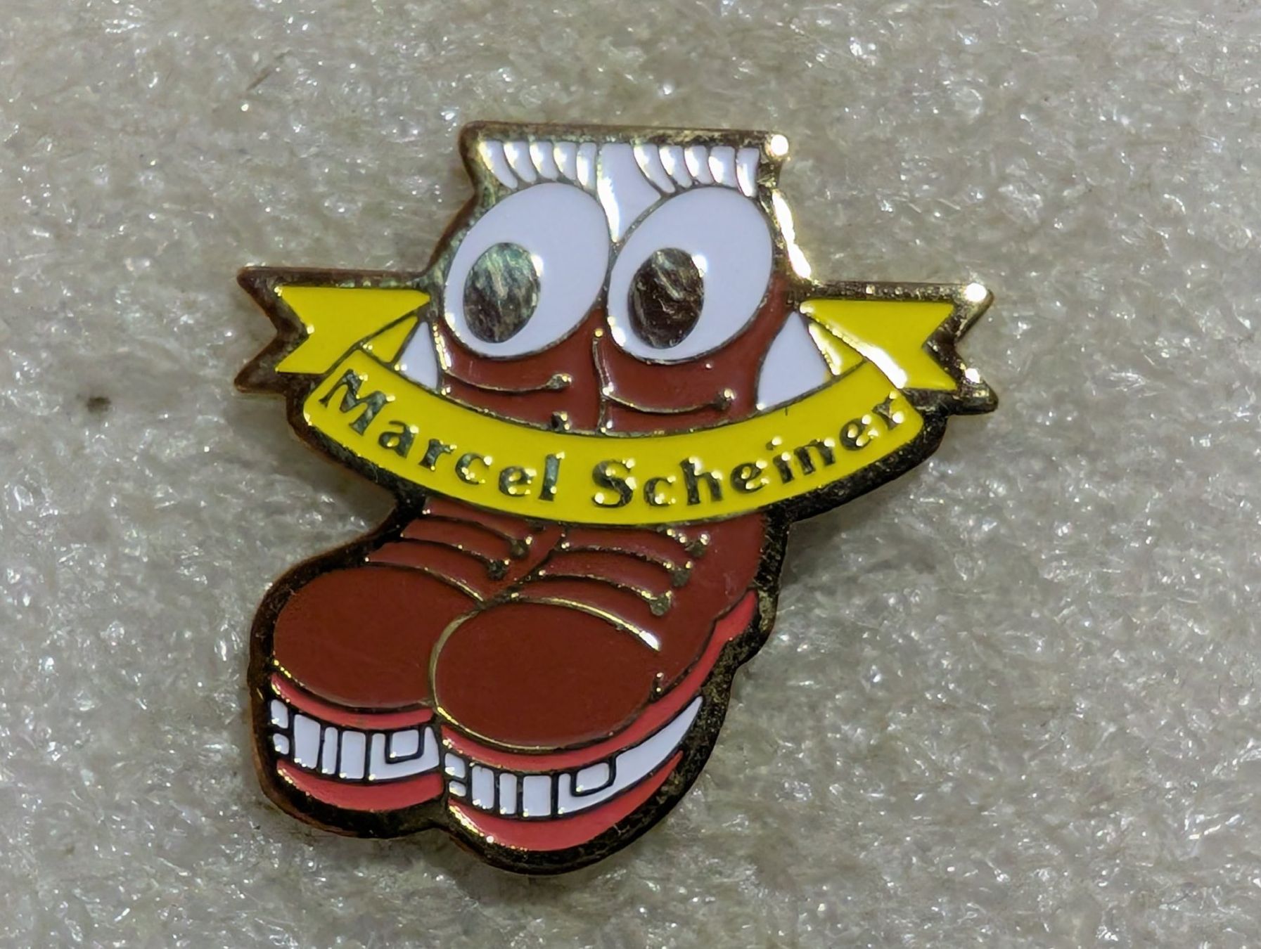 Plaketten & Abzeichen: Ansteckpin 161: Marcel Scheiner – Gebraucht aus Oppligen von Pin-Fall-Shop