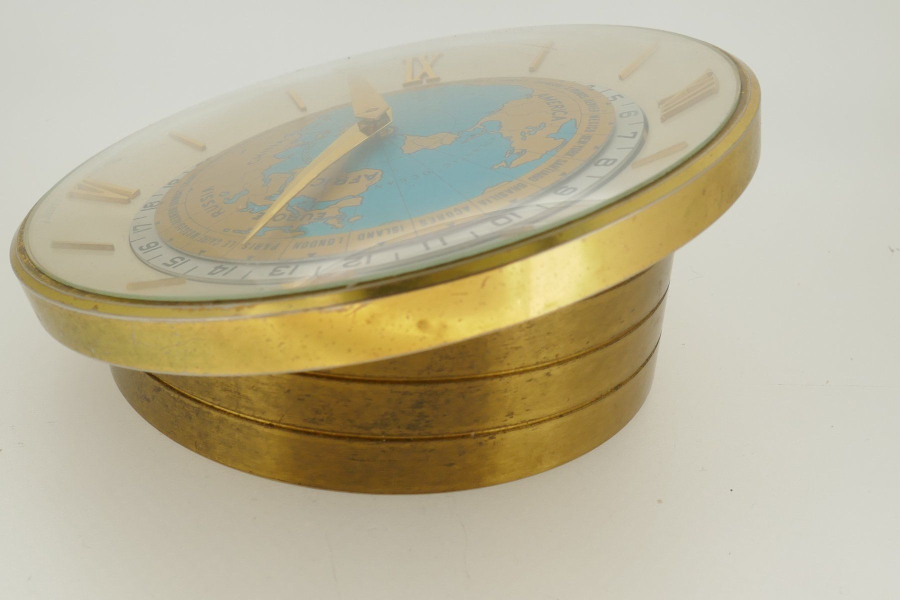 Imhof Sveglie: Vintage ImHof Worldtimer Desk Clock von 1962 – Usato da Schaffhausen venduto da swisswatches-andmore 3