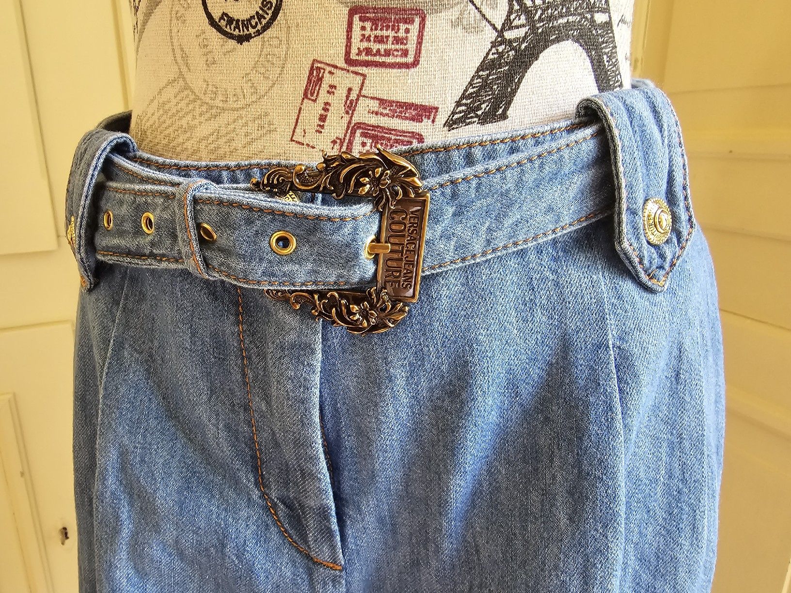 Versace Pantaloni: Hose Versace Jeans Couture Gr. 28 – Nuovo (secondo la descrizione) da Mitlödi venduto da sassi31 1