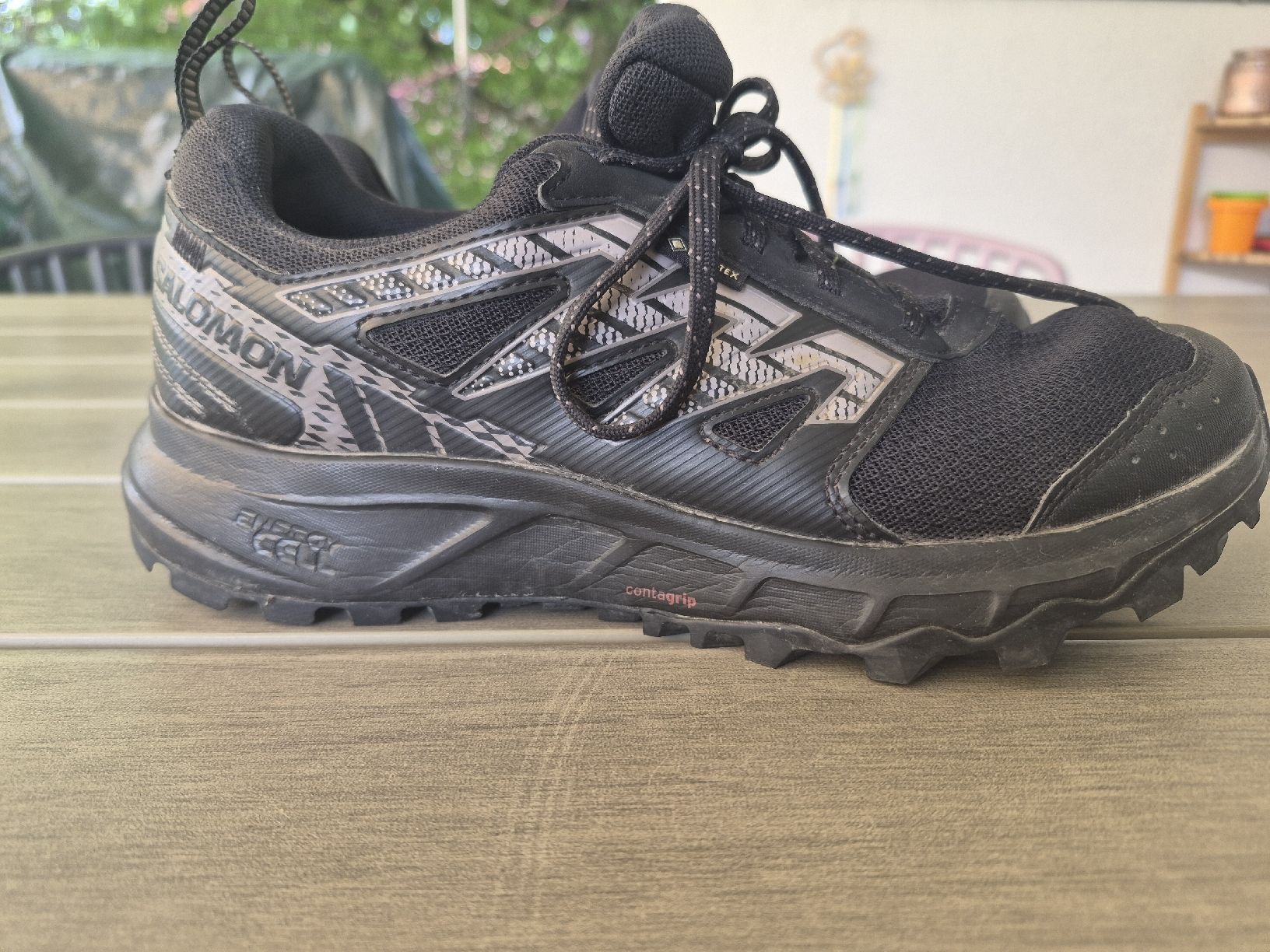 Salomon Scarpe da donna: Salamon Trekkingschuh Gr. 39.5 – Usato da Lyss venduto da Isa3250 1