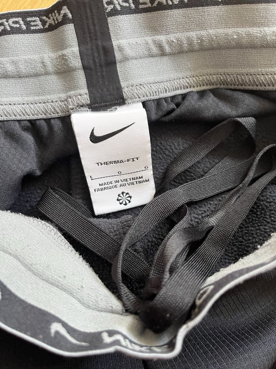 Nike Pantaloni: Training Nike Pro L noir homme – Usato da Bern venduto da pie_mdk2 2