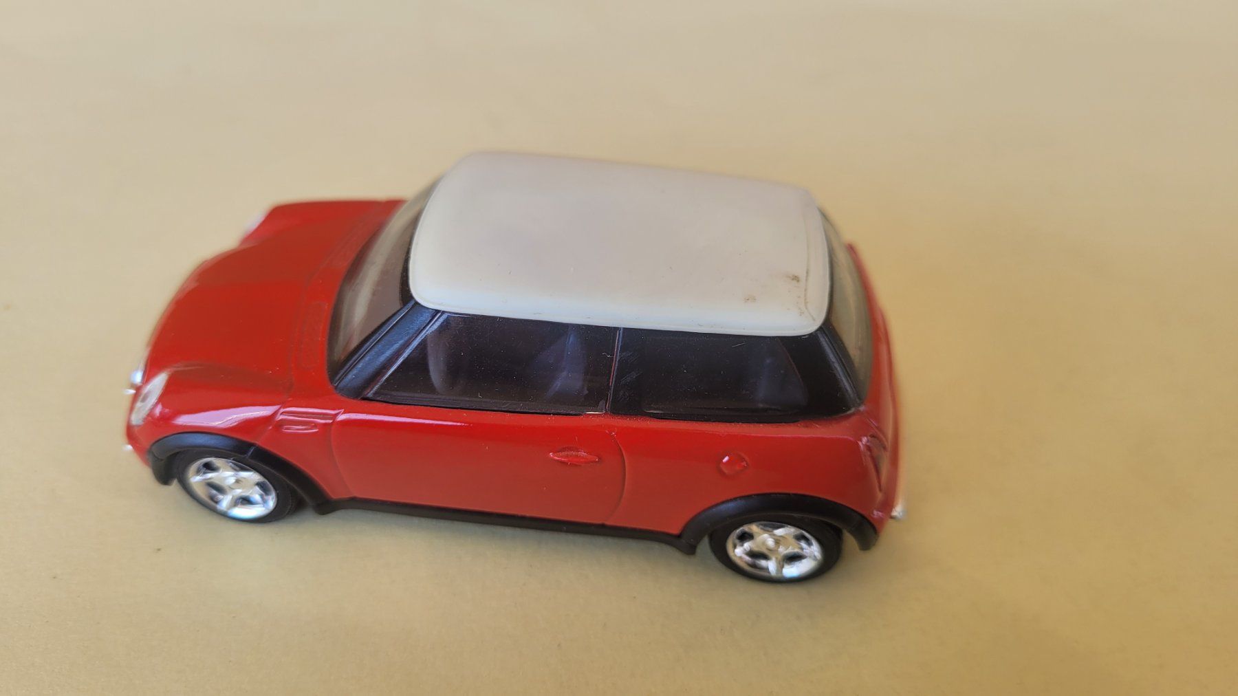 Solido Modellini d'auto: New Mini - Solido 1:43 – Usato da Domdidier venduto da Bimbo57 4