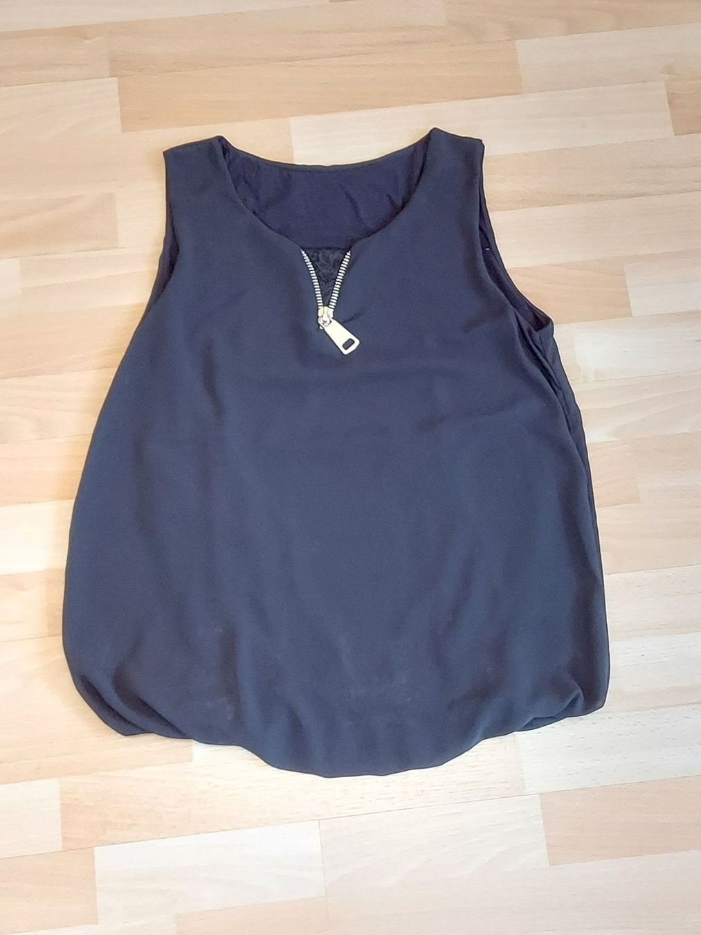 Top: Hübsches schwarzes Top Gr. S – Usato da Wettingen venduto da Egro2
