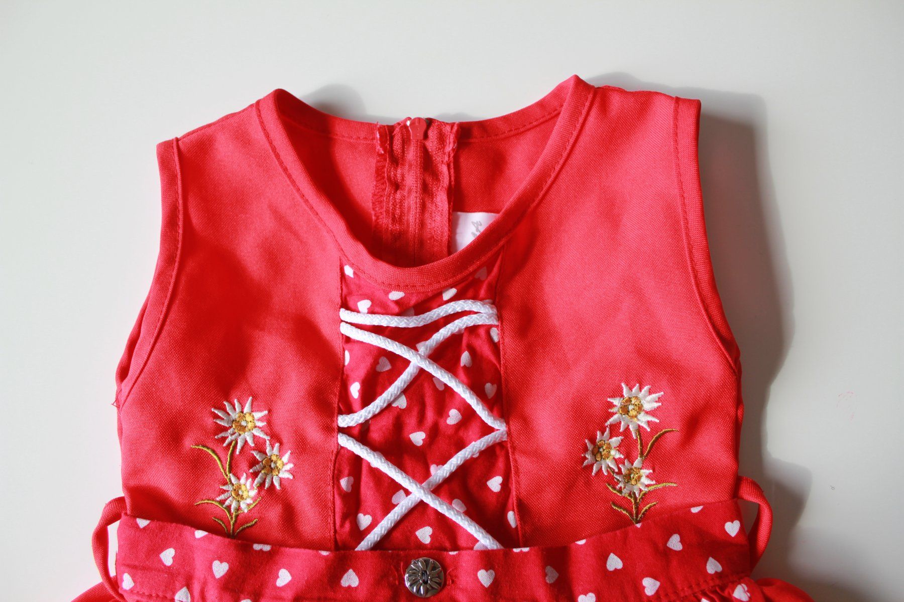 Kostüme: Dirndl t. 86 - 92 – Gebraucht aus Peseux von Gilloss 1