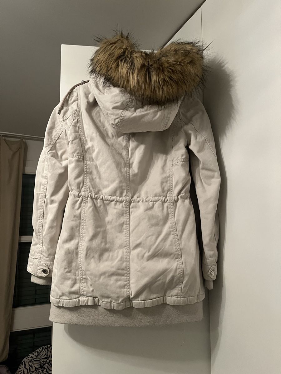 Only Mäntel: ONLY Winterjacke beige Gr. S mit Fell Kapuze – Gebraucht aus Gockhausen von Lali013 1