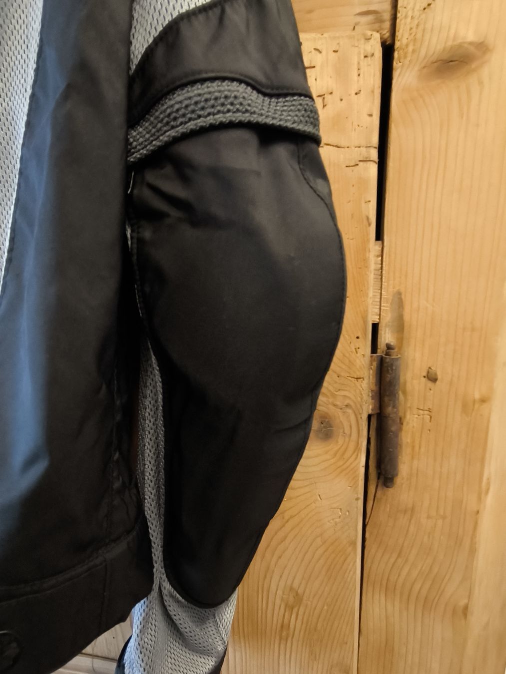 Dainese Protezioni & Imbottiture: Protektorenjacke Dainese Grosse 46 – Usato da Scuol venduto da Pisoc2019 5