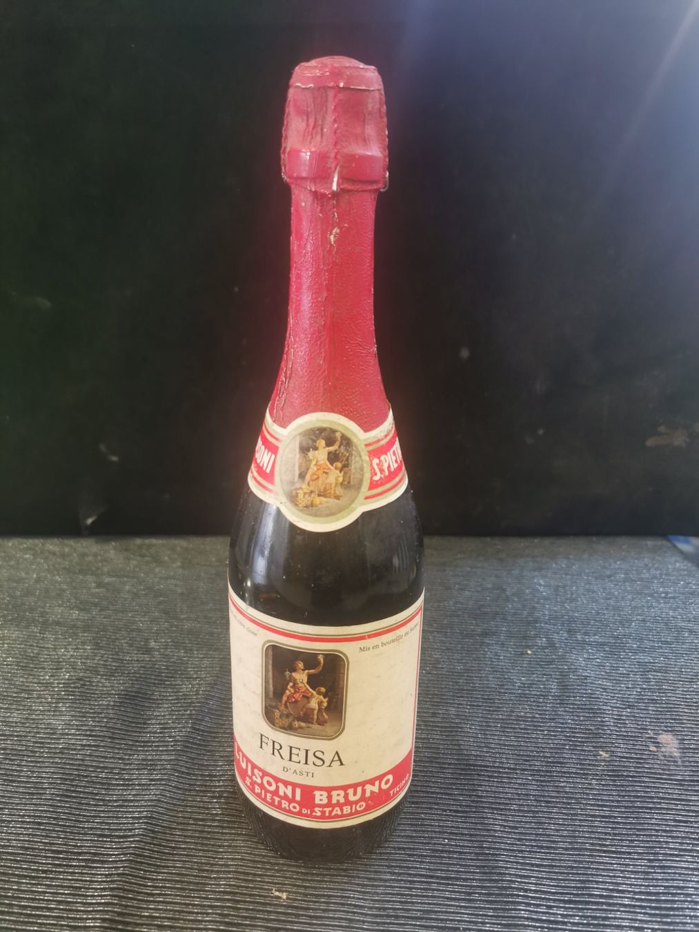 Bevande alcoliche: FREISA ITALY ANCIENNE BOUTEILLE – Nuovo (secondo la descrizione) da Genève venduto da Leboucheoreilles