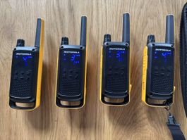 4 Funkgeräte Motorola Talkabout T82