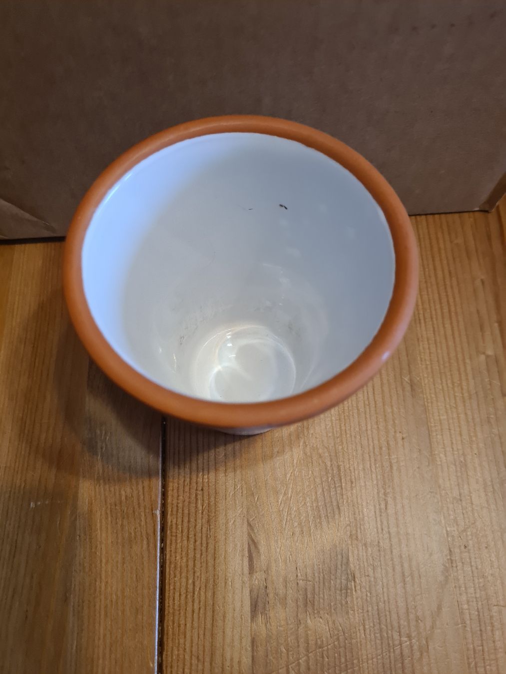 Pots de fleurs: Blumentopf / Vase weiss mit roten Herzen  – D'occasion à Horw par Mirii91 6