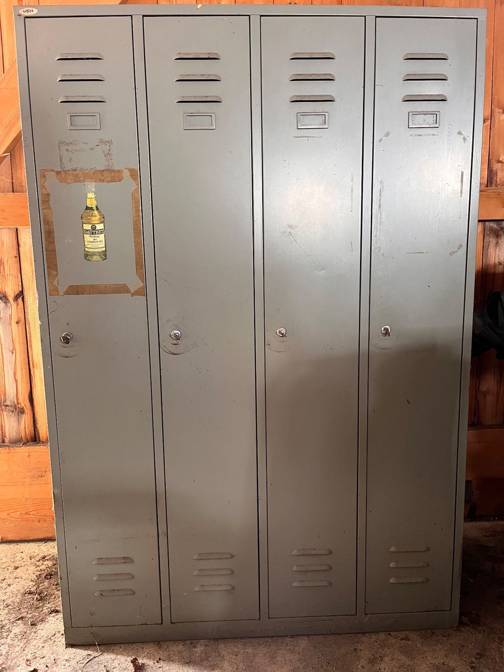 Lista Schränke: LISTA Garderobenschrank / Spind, abschliessbar, 4teilig – Gebraucht aus Sumiswald von max036
